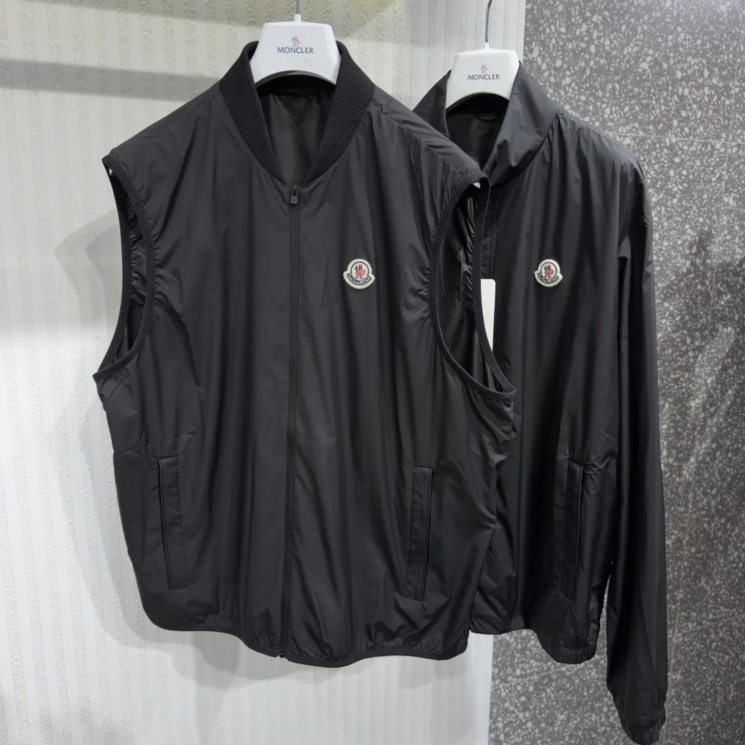 Men's Jackets And Down Jackets MONCLER 17577645