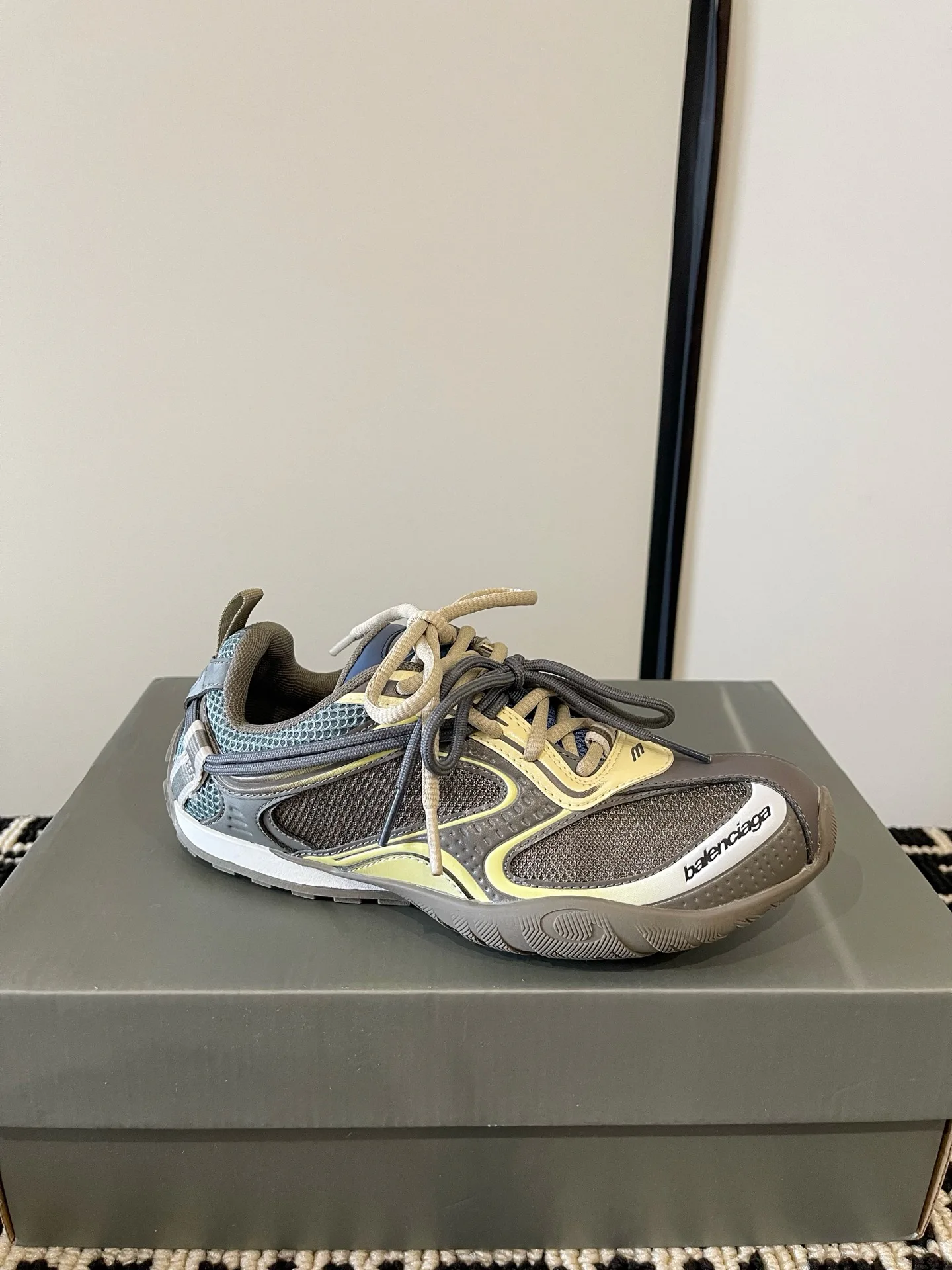 Women's Sneakers BALENCIAGA 18386313