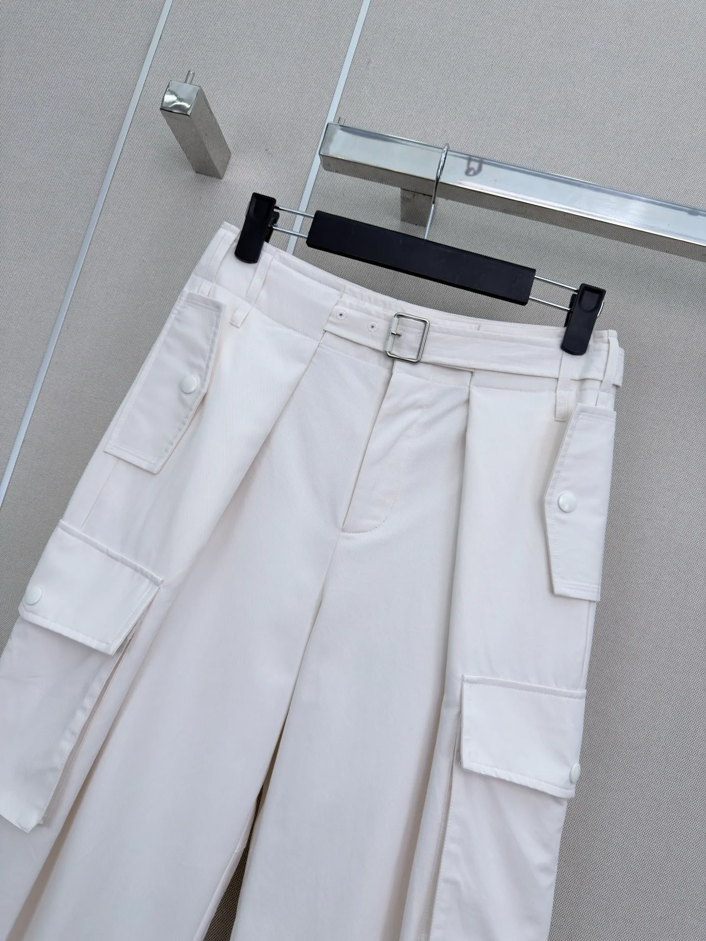 Women's Trousers LOEWE 17412560