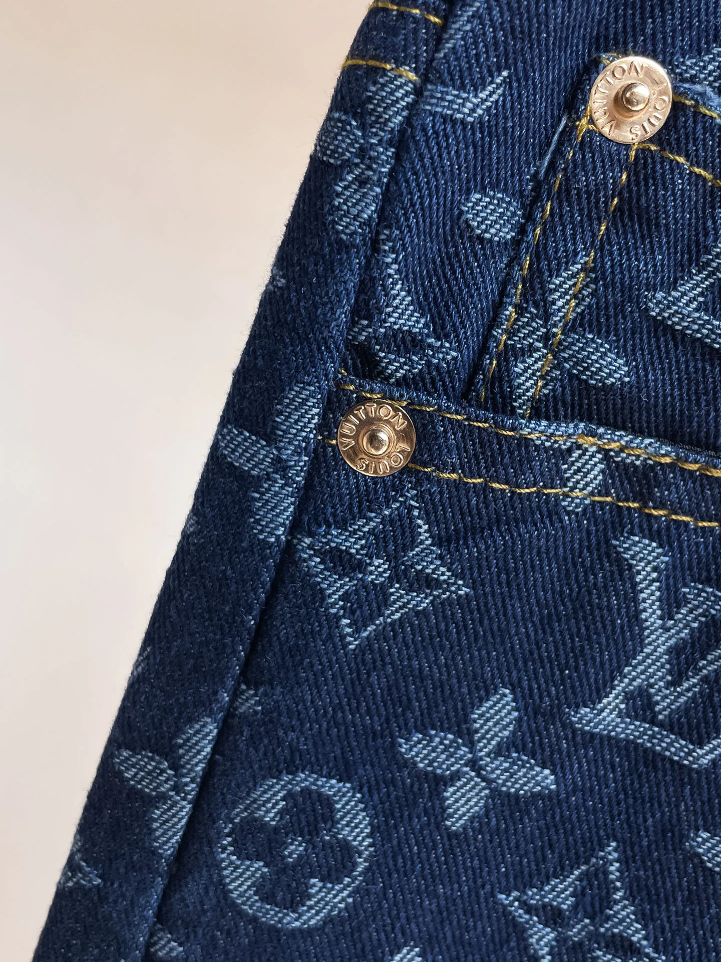 Men's Jeans LOUIS VUITTON 18345639