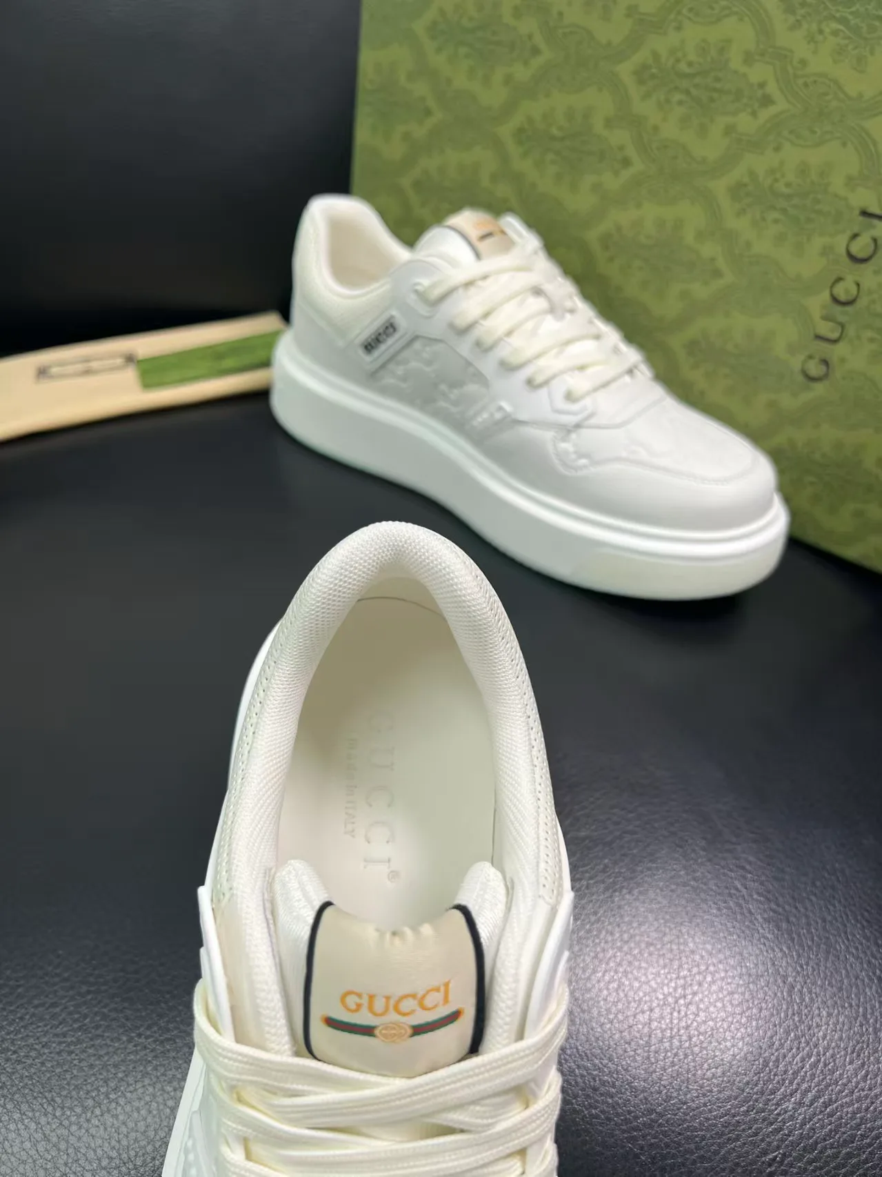 Men's Sneakers GUCCI 17955506