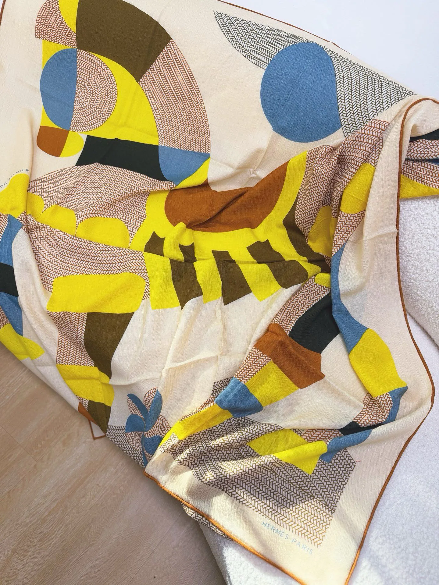 Silk Scarves HERMES 18003282