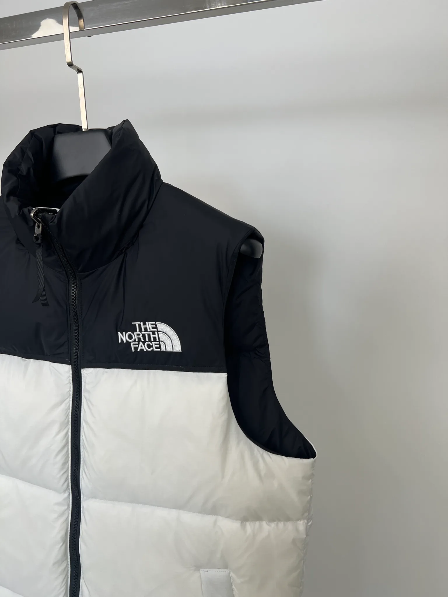 Women's Vests THE NORTH FACE 18416029