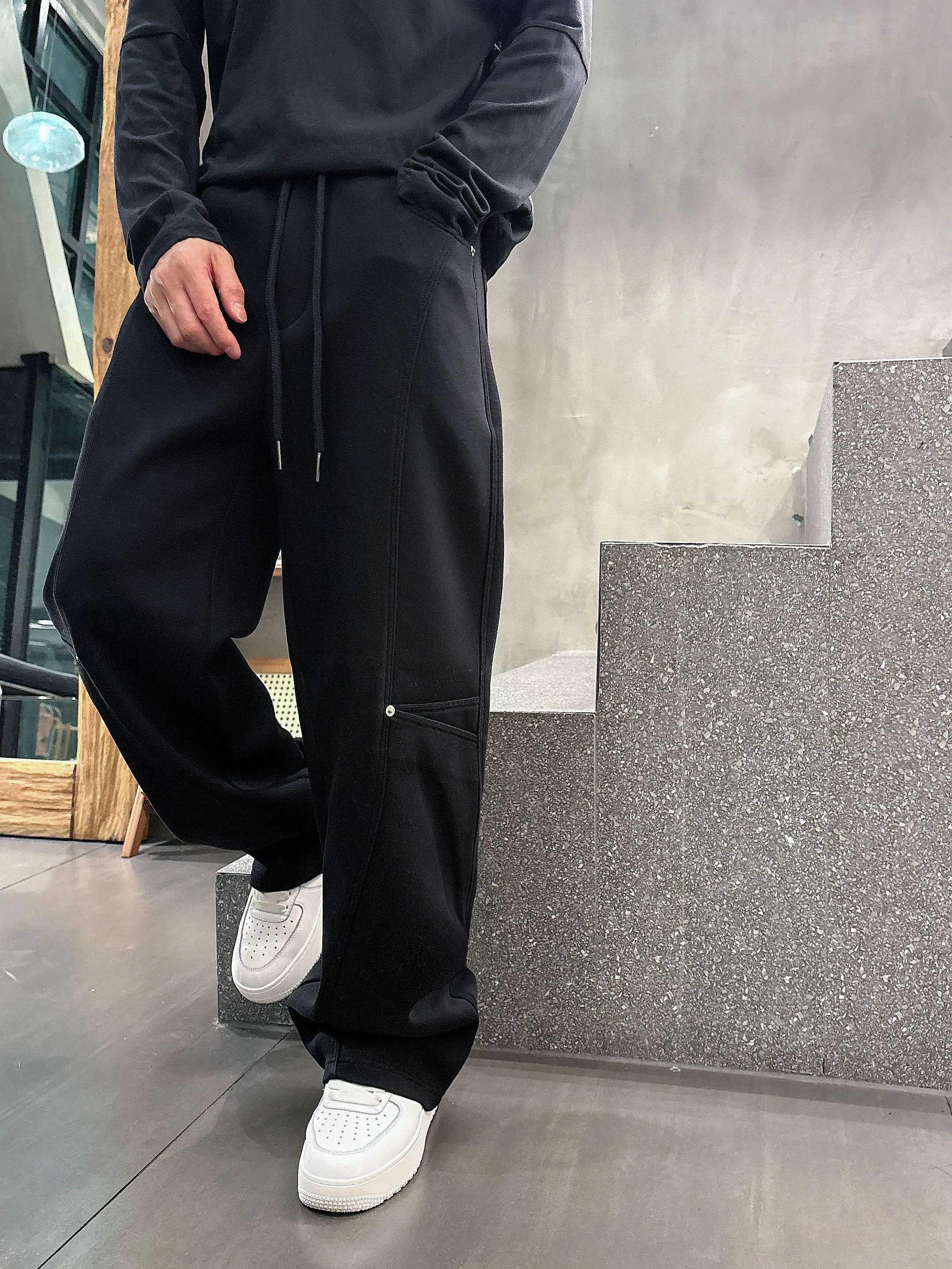 Men's Trousers PRADA 18455329