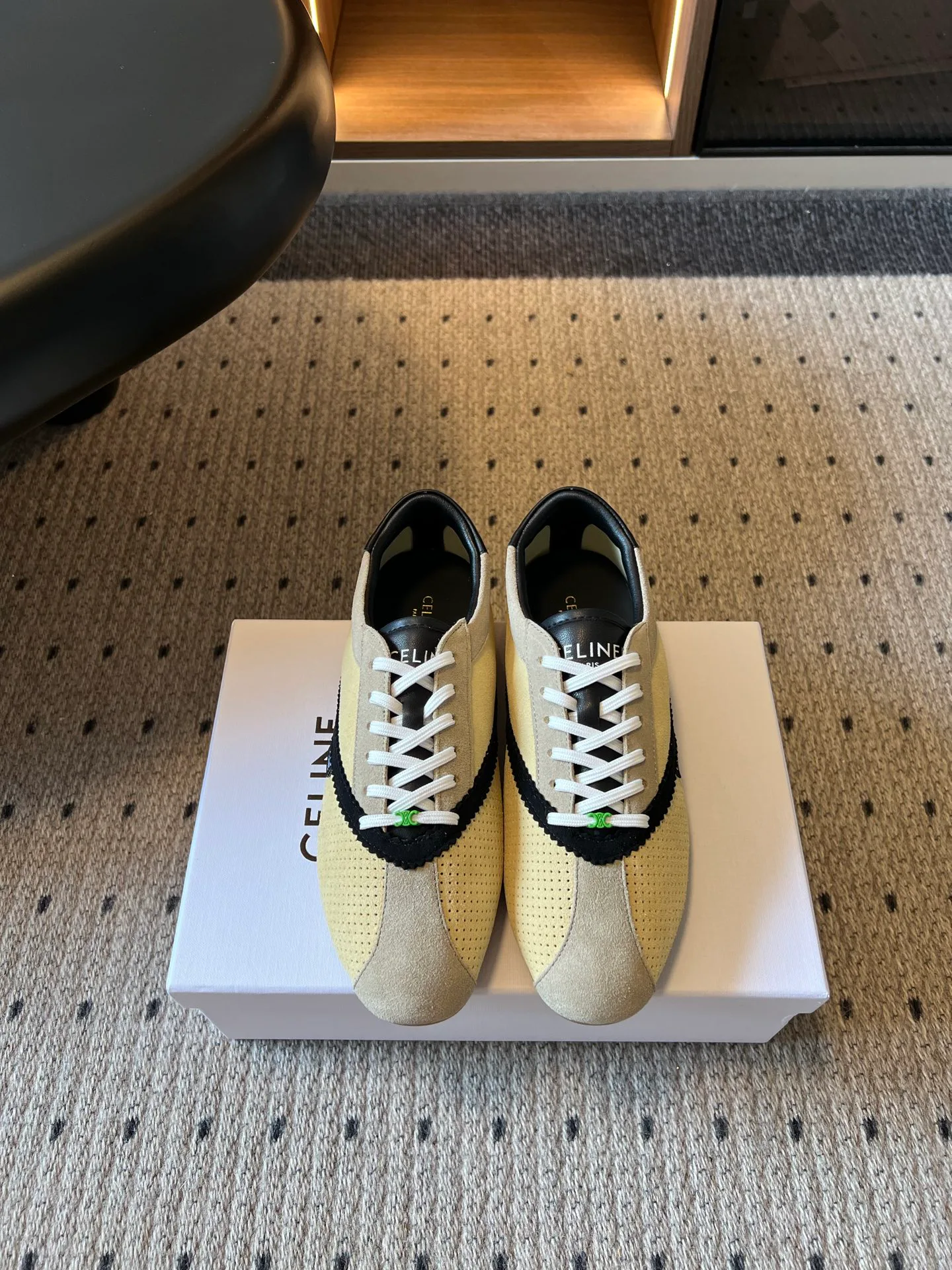 Women's Sneakers CELINE 18120883