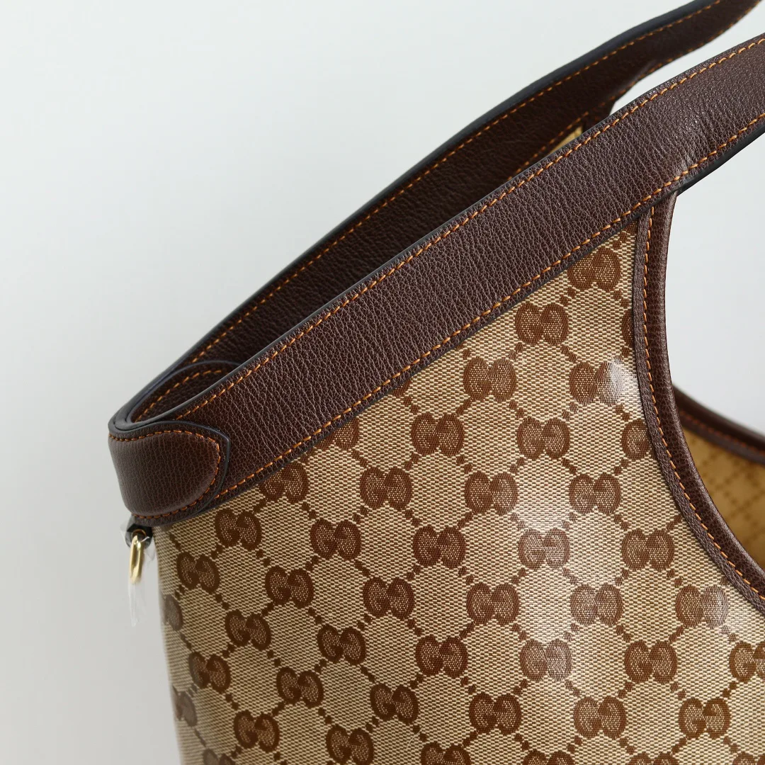 Women's Classic Handbags GUCCI 18262389