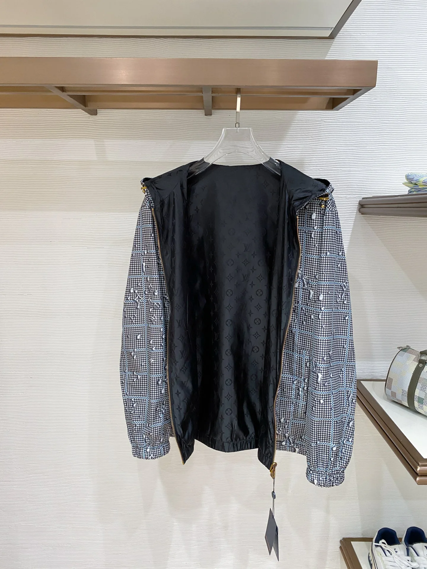 Куртки И Пуховики Мужские Louis Vuitton 18618722