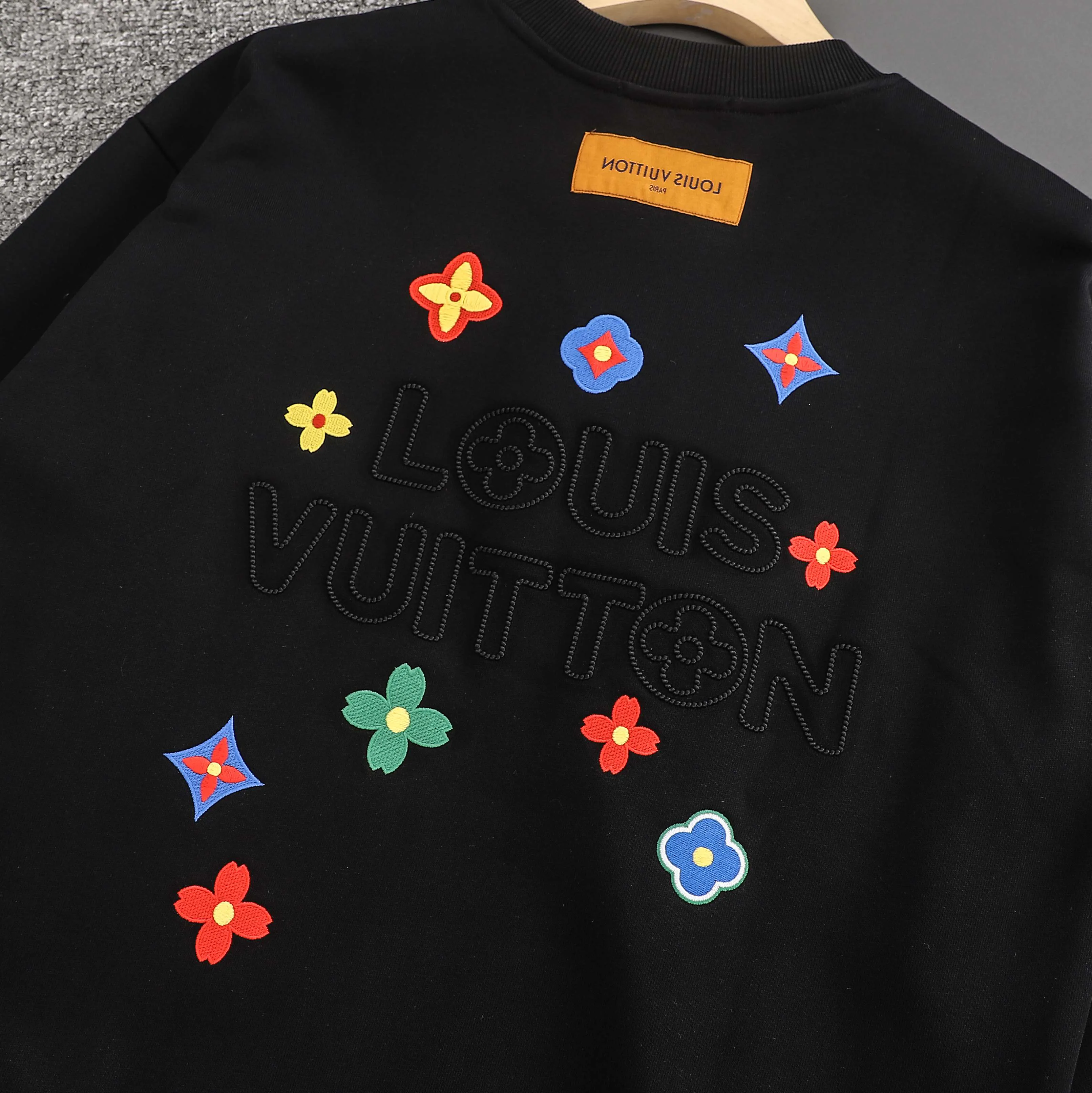 Men's Sweatshirts And Hoodies LOUIS VUITTON 18069548
