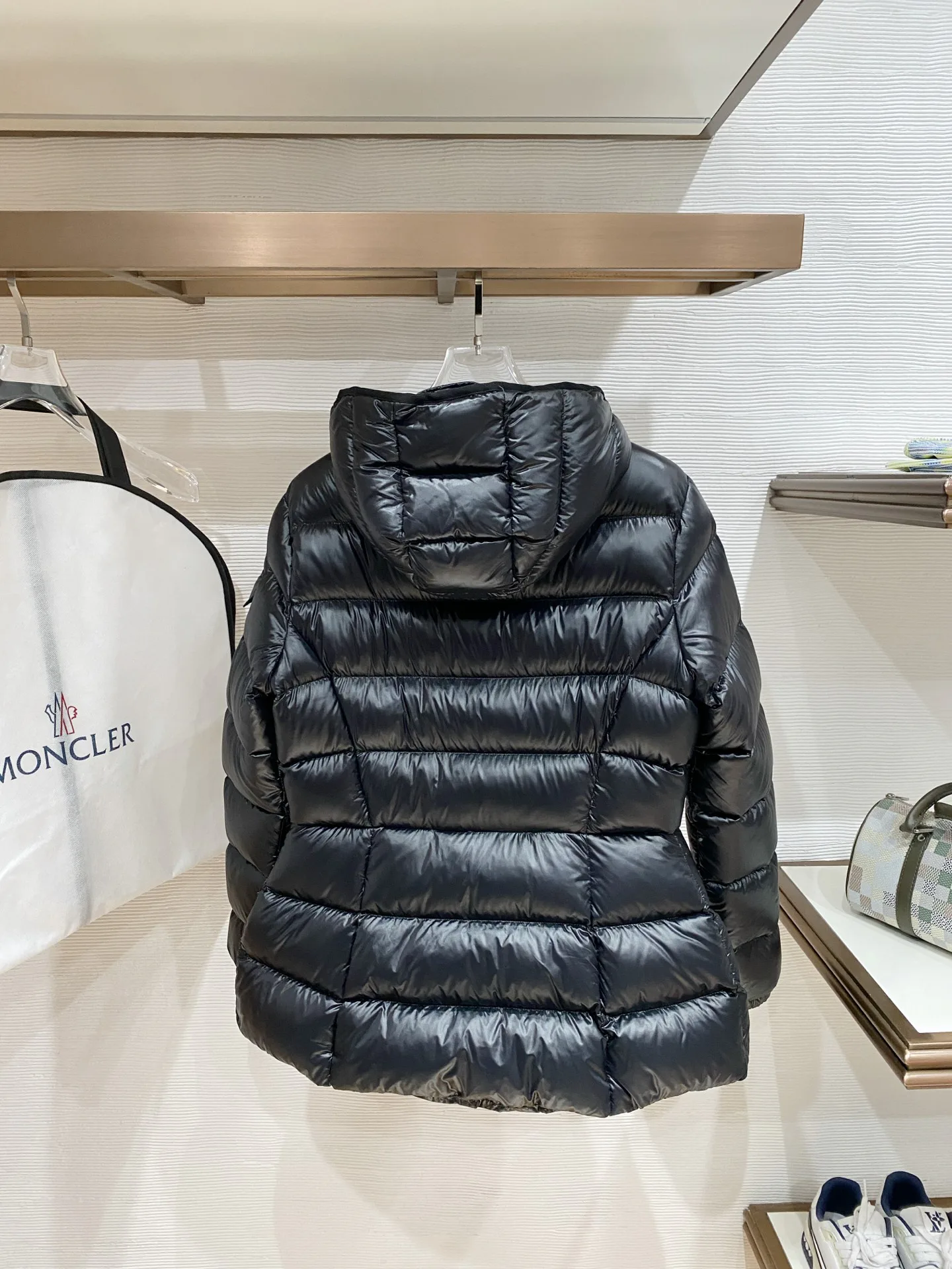 Women's Jackets And Down Jackets MONCLER 17896863