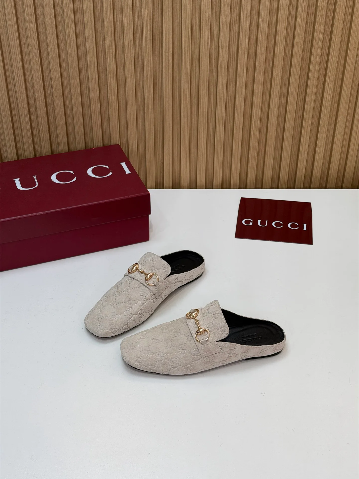 Women's Mules And Clogs GUCCI 18083801