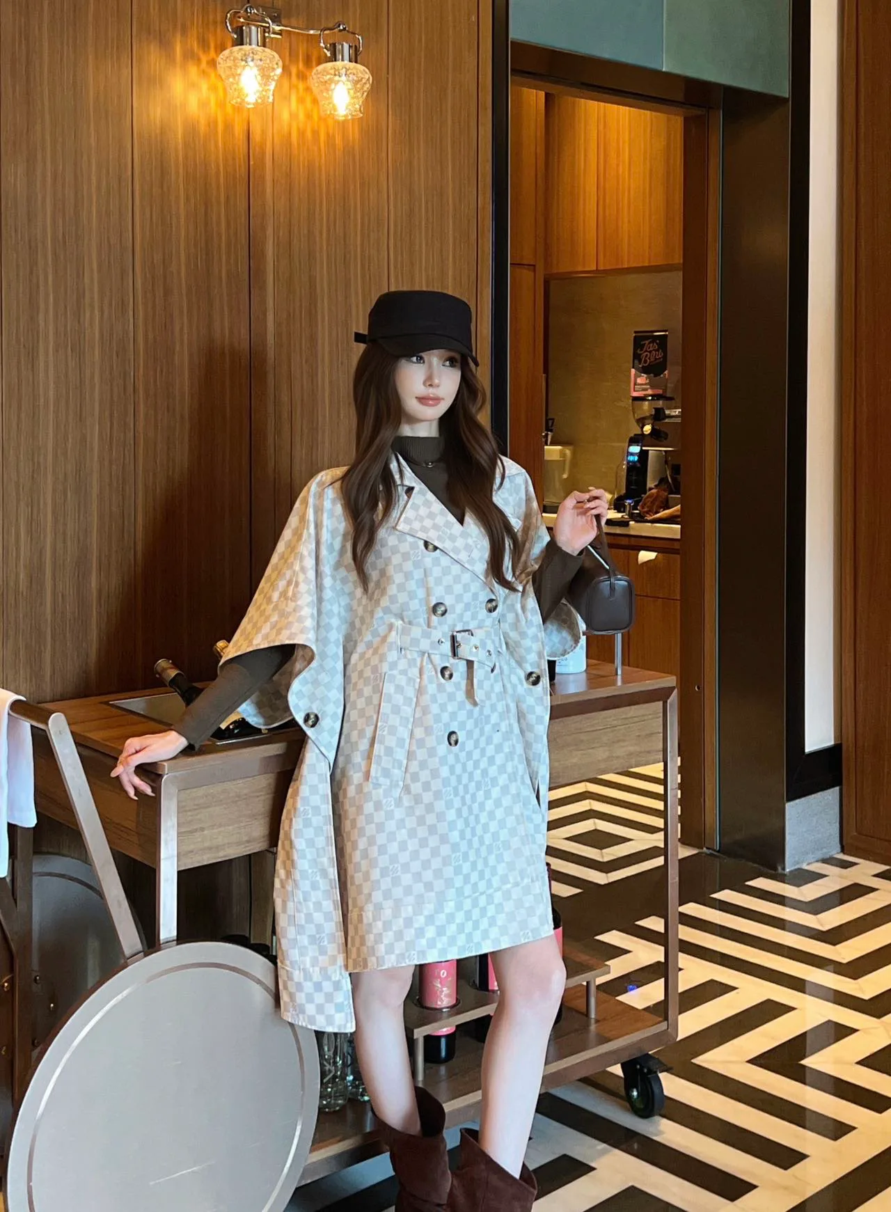 Women's Trench Coats LOUIS VUITTON 18348262