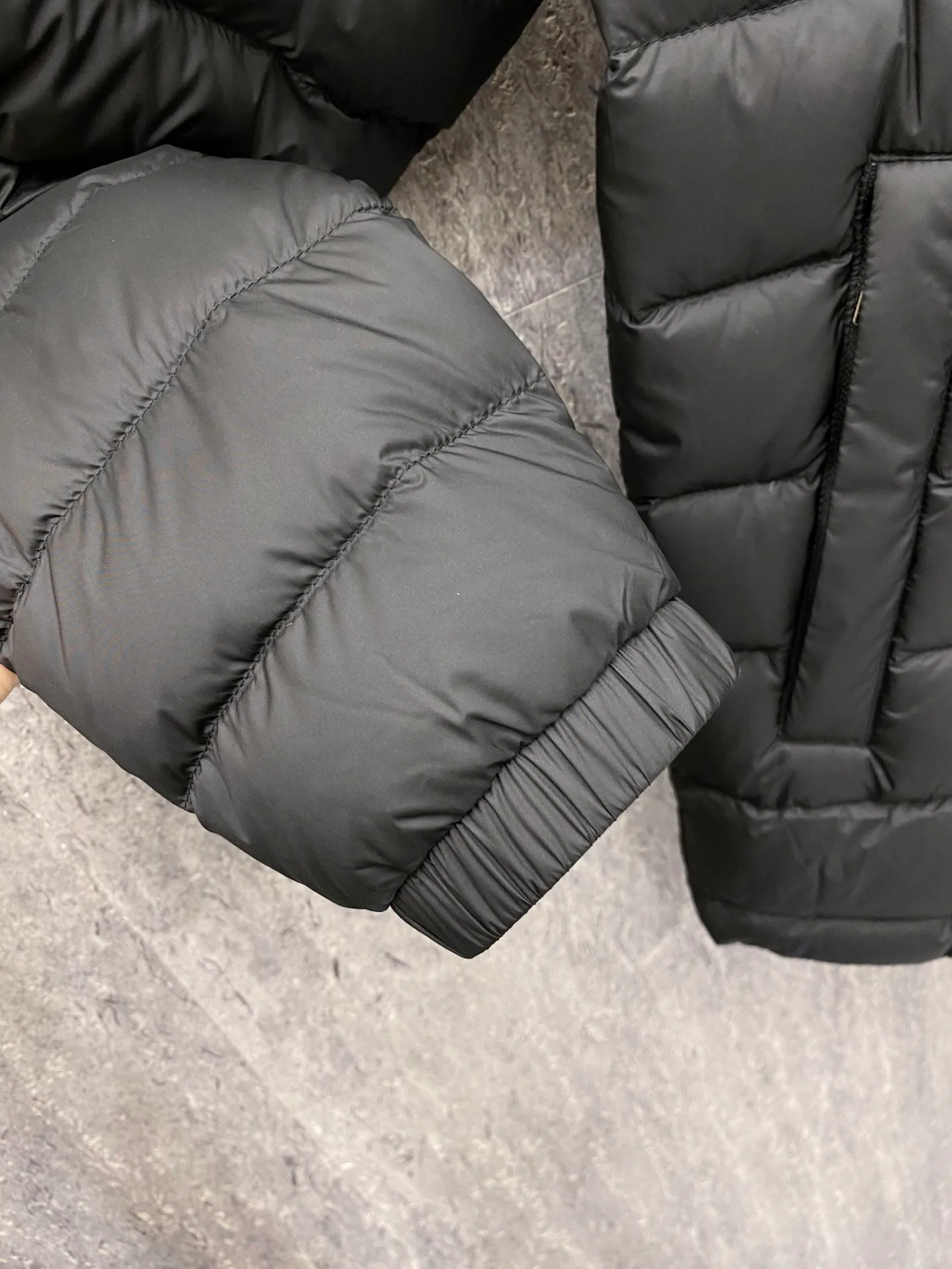 Куртки И Пуховики Мужские Moncler 18596390