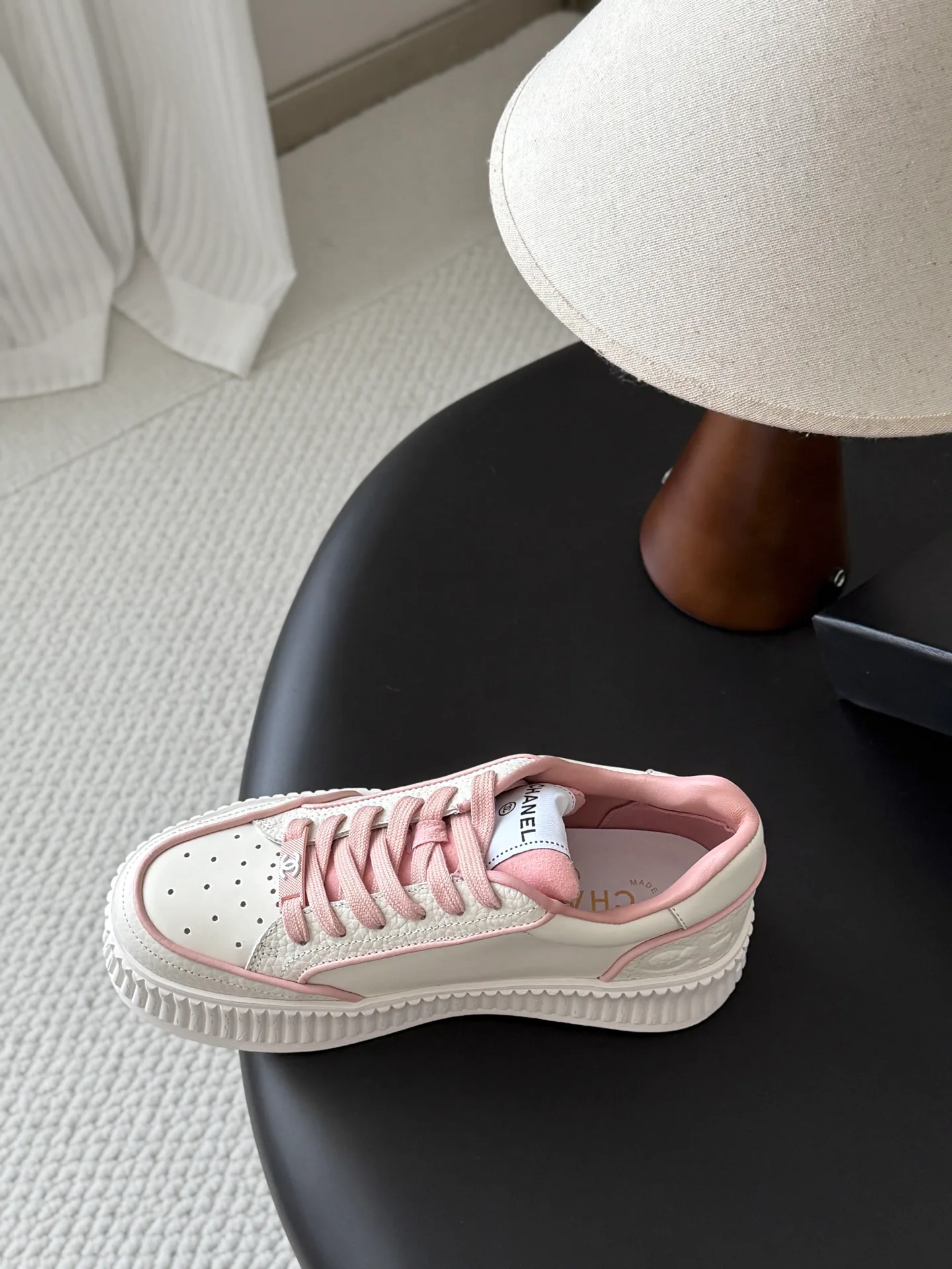 Women's Sneakers CHANEL 17364643