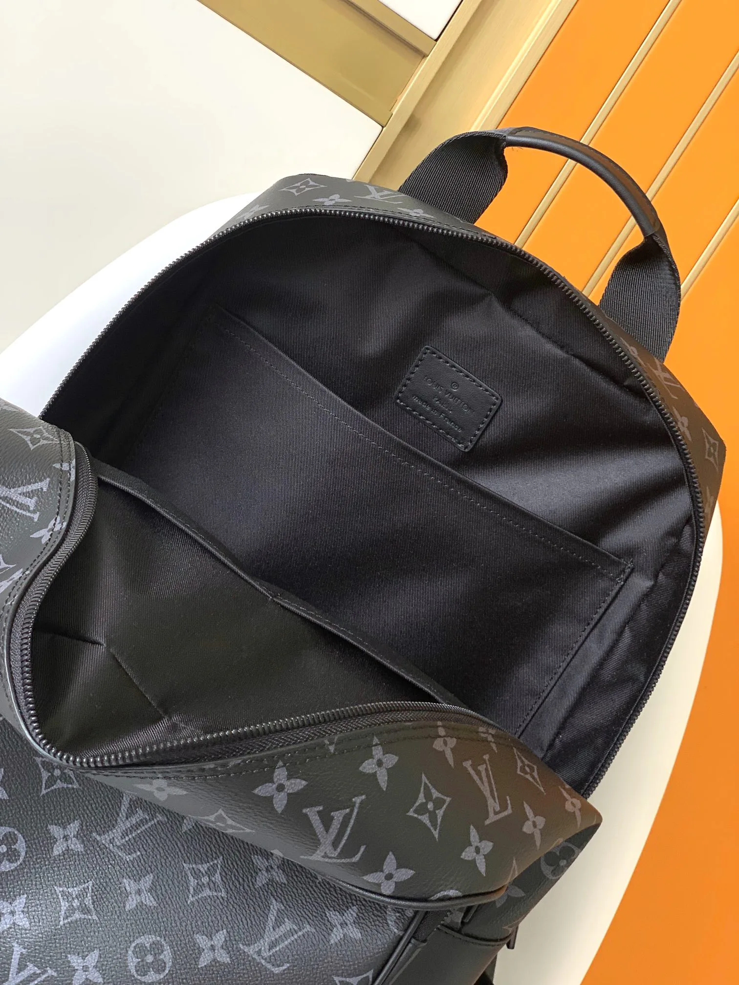 Men's Backpacks LOUIS VUITTON 18412638