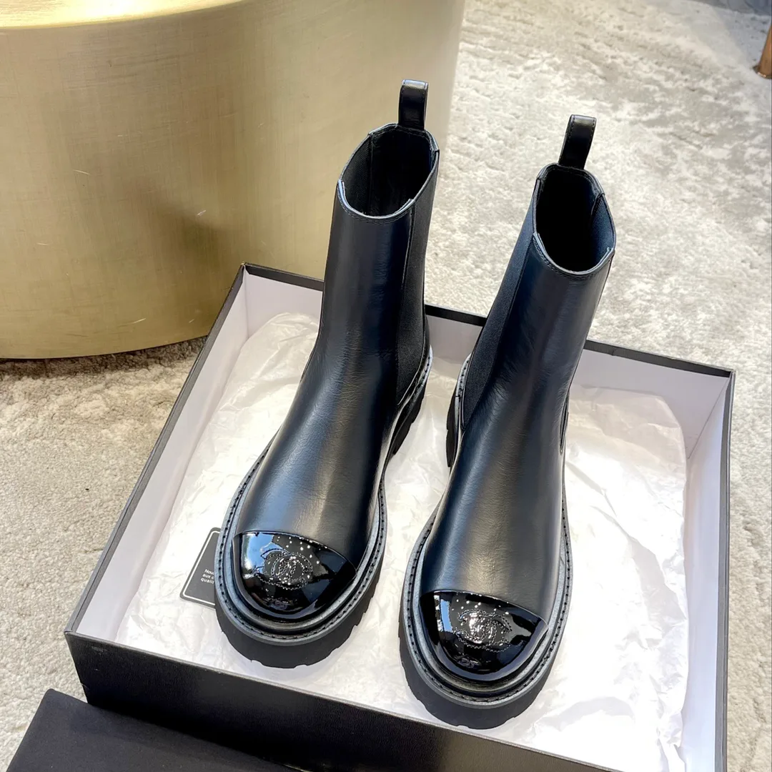 Women's Ankle Boots CHANEL 18154599
