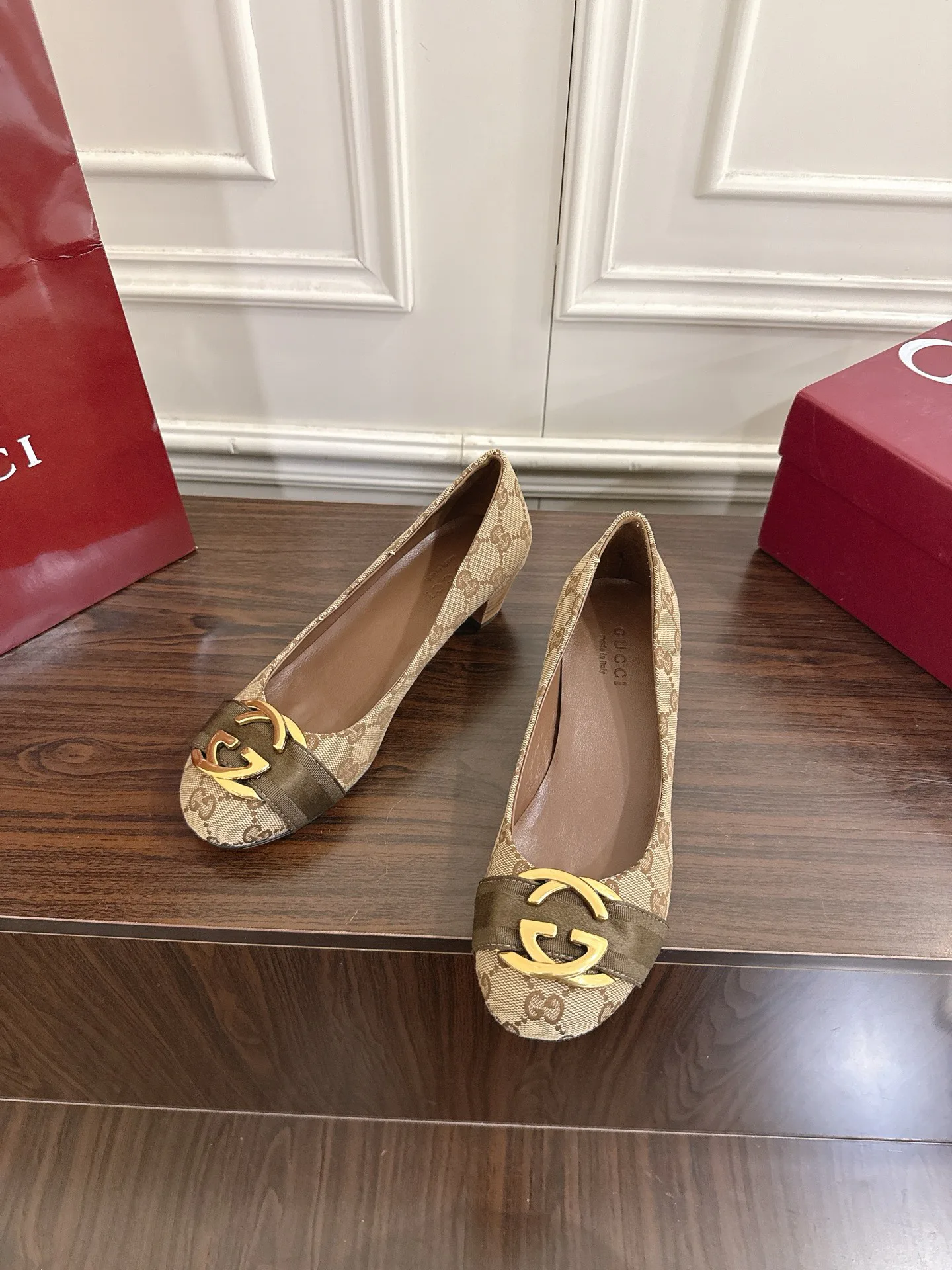 Women's Heels GUCCI 18135625