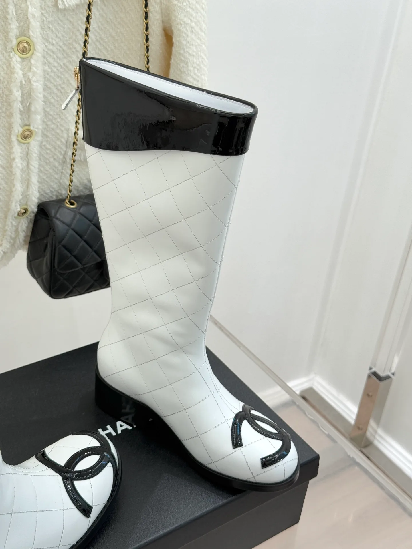 Women's Boots CHANEL 18154363