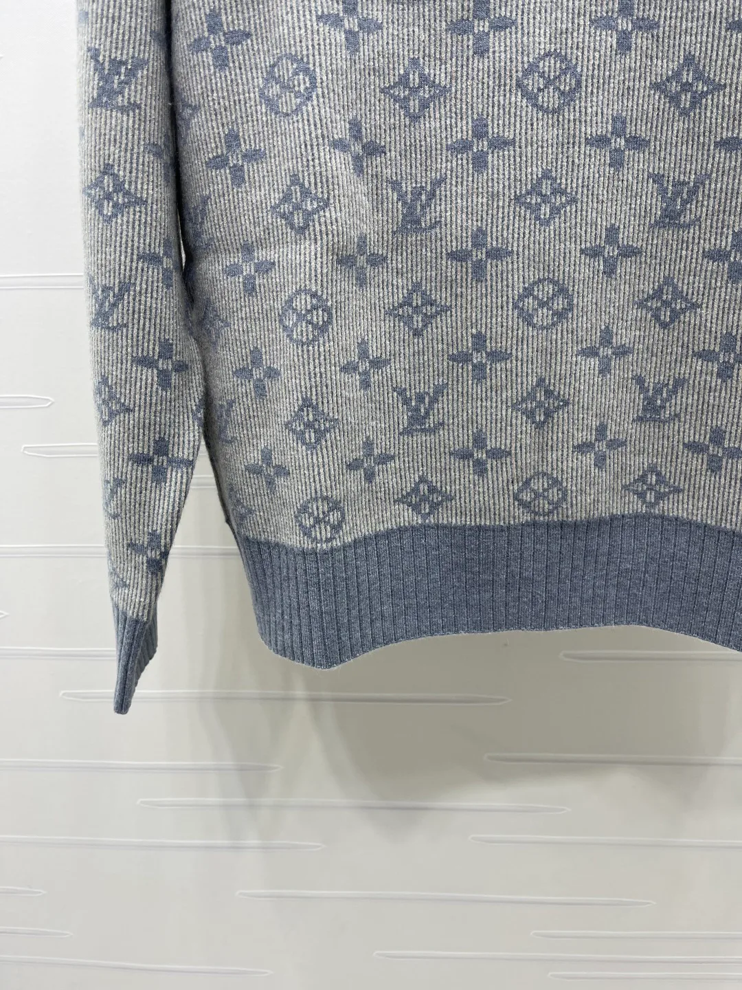Women's Jumpers And Sweaters LOUIS VUITTON 18437165