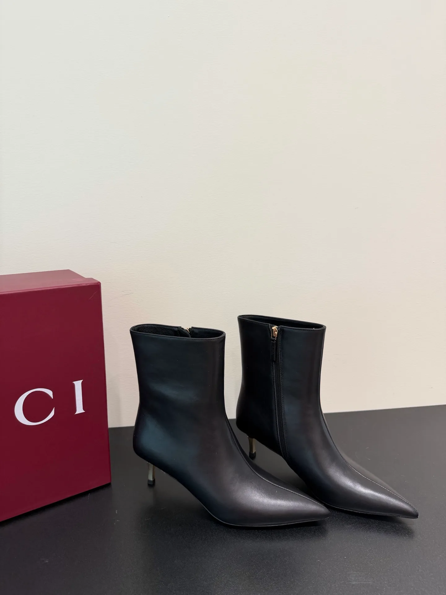 Women's Booties GUCCI 17813856