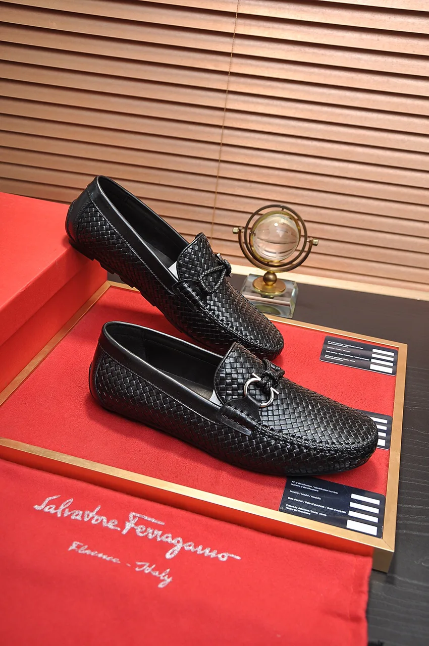 Men's Loafers And Dress Shoes SALVATORE FERRAGAMO 18262189