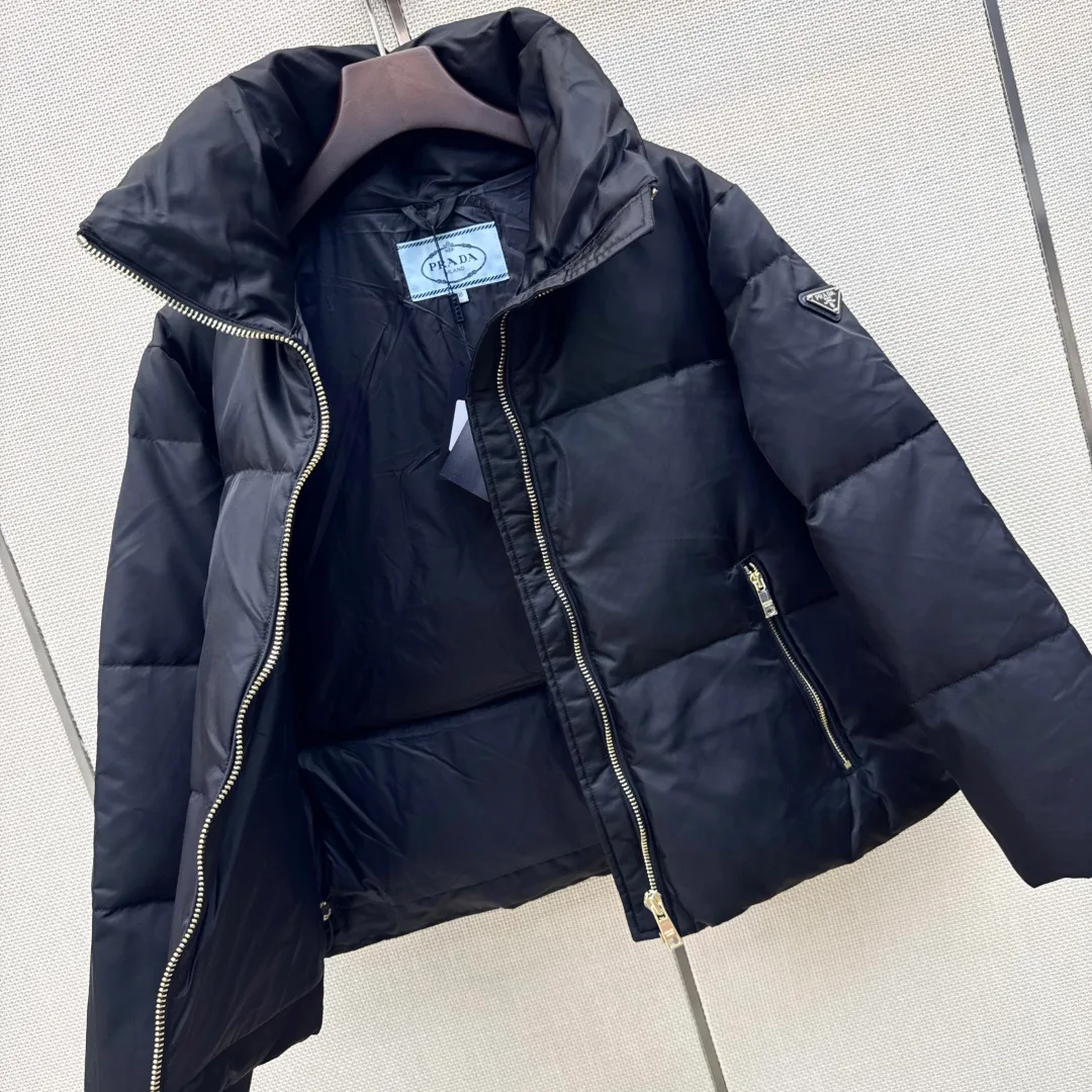 Women's Jackets And Down Jackets PRADA 18398207