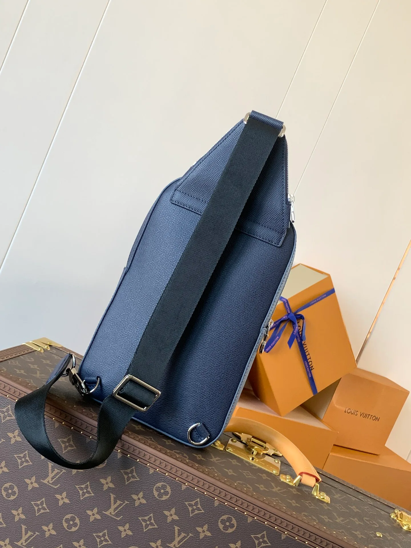 Women's Shoulder Bags LOUIS VUITTON 17948727