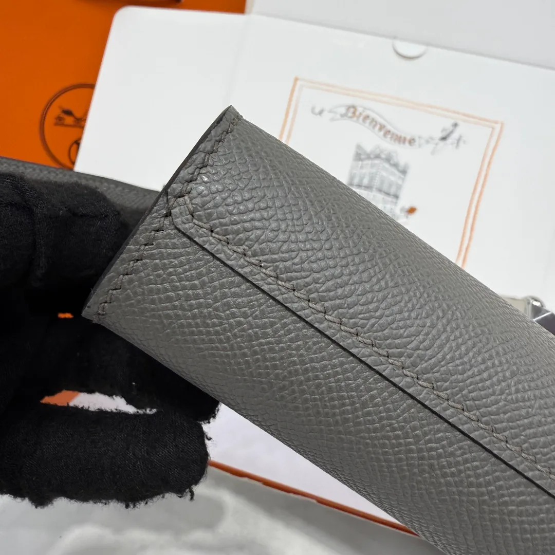 Women's Clutches HERMES 18077356