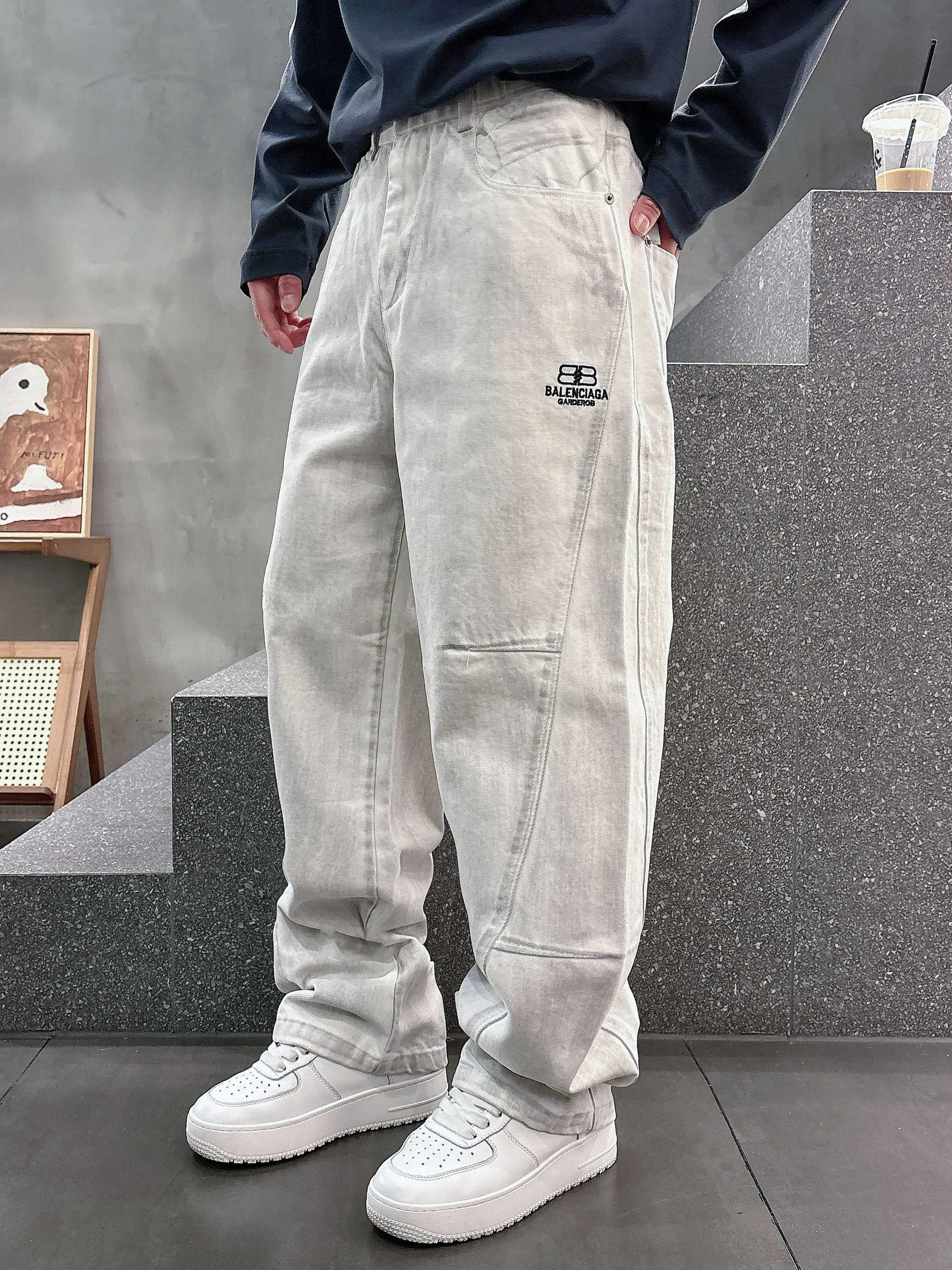 Men's Trousers BALENCIAGA 18408227