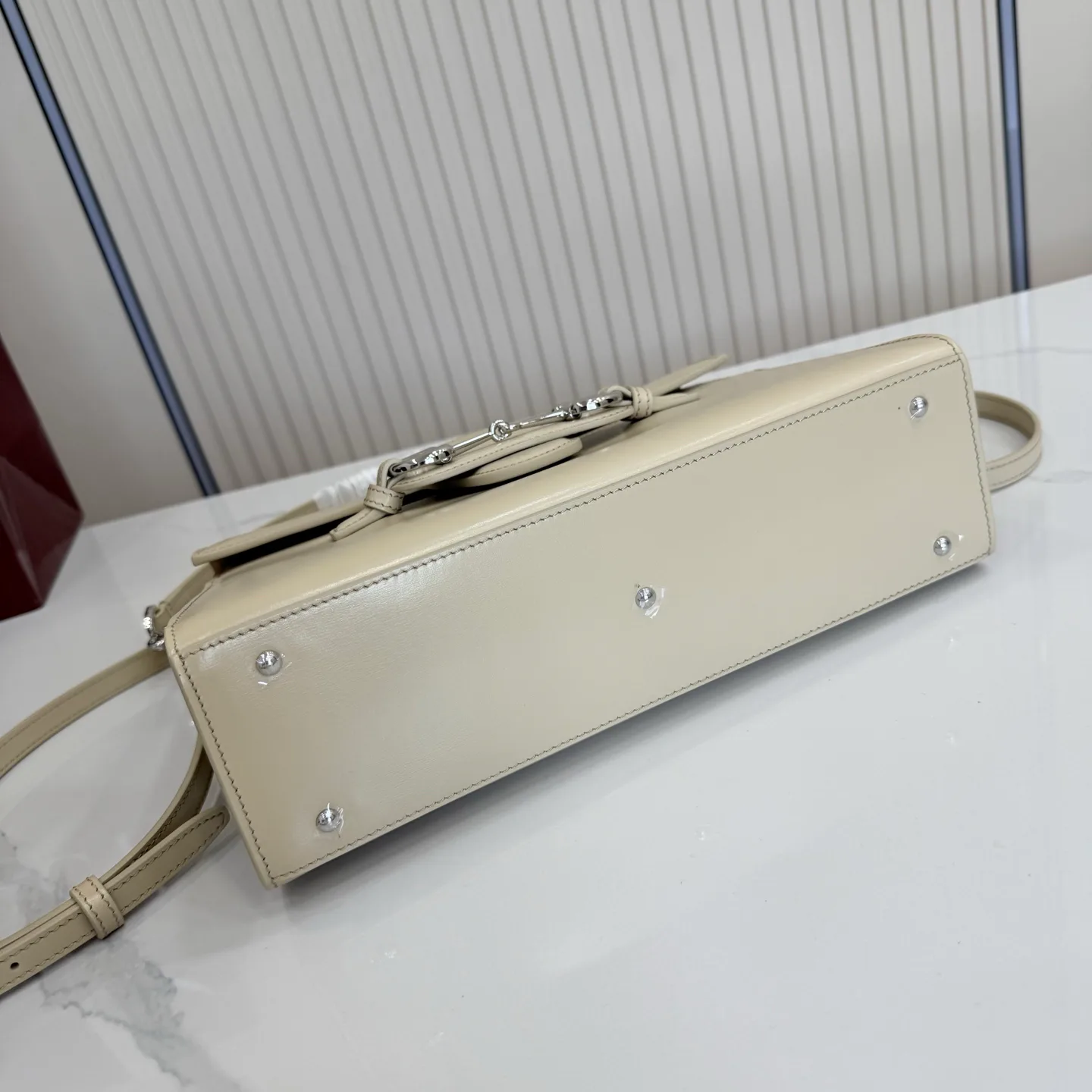Women's Classic Handbags GUCCI 18262341