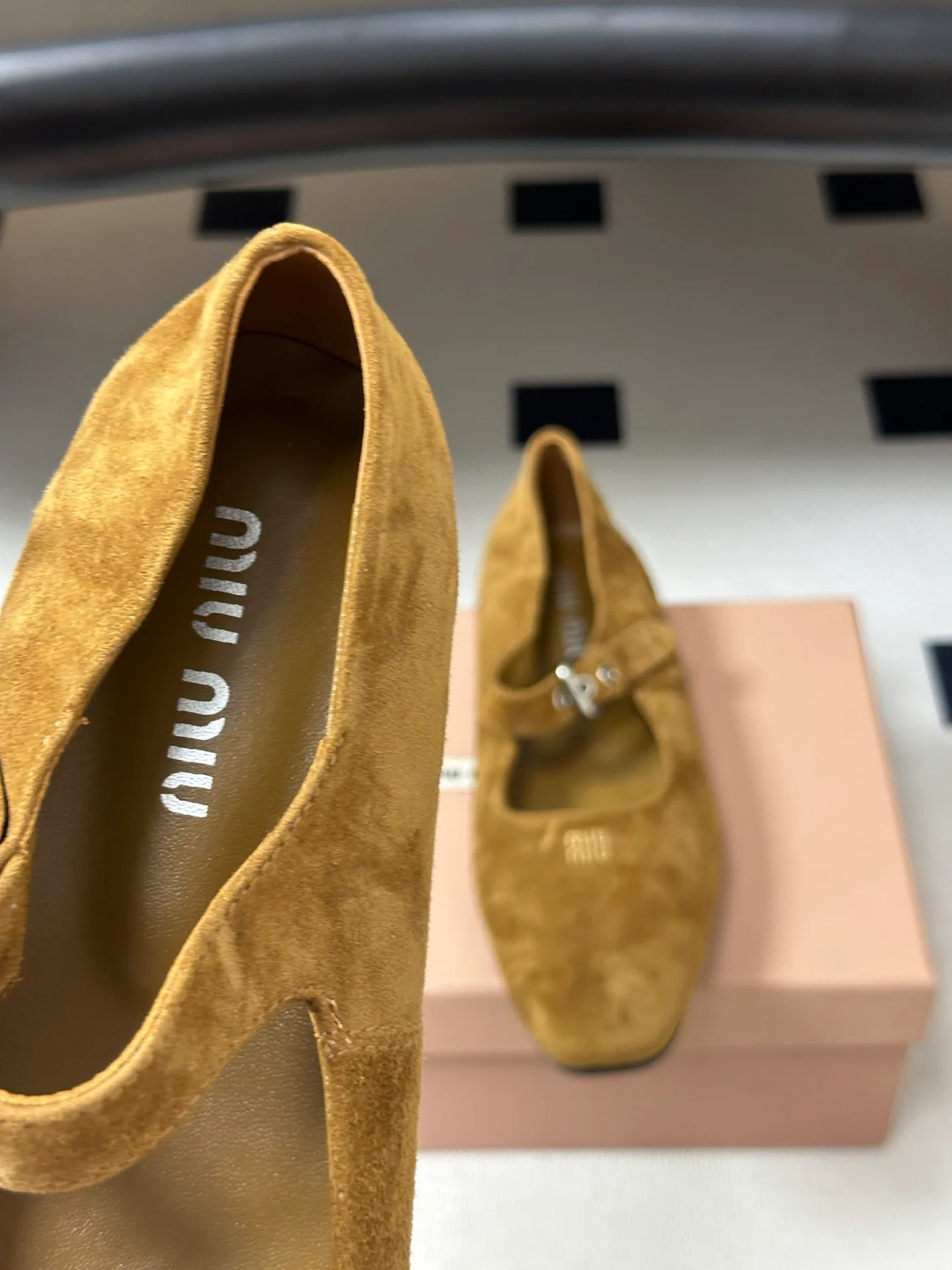 Women's Ballet Flats MIU MIU 18049230
