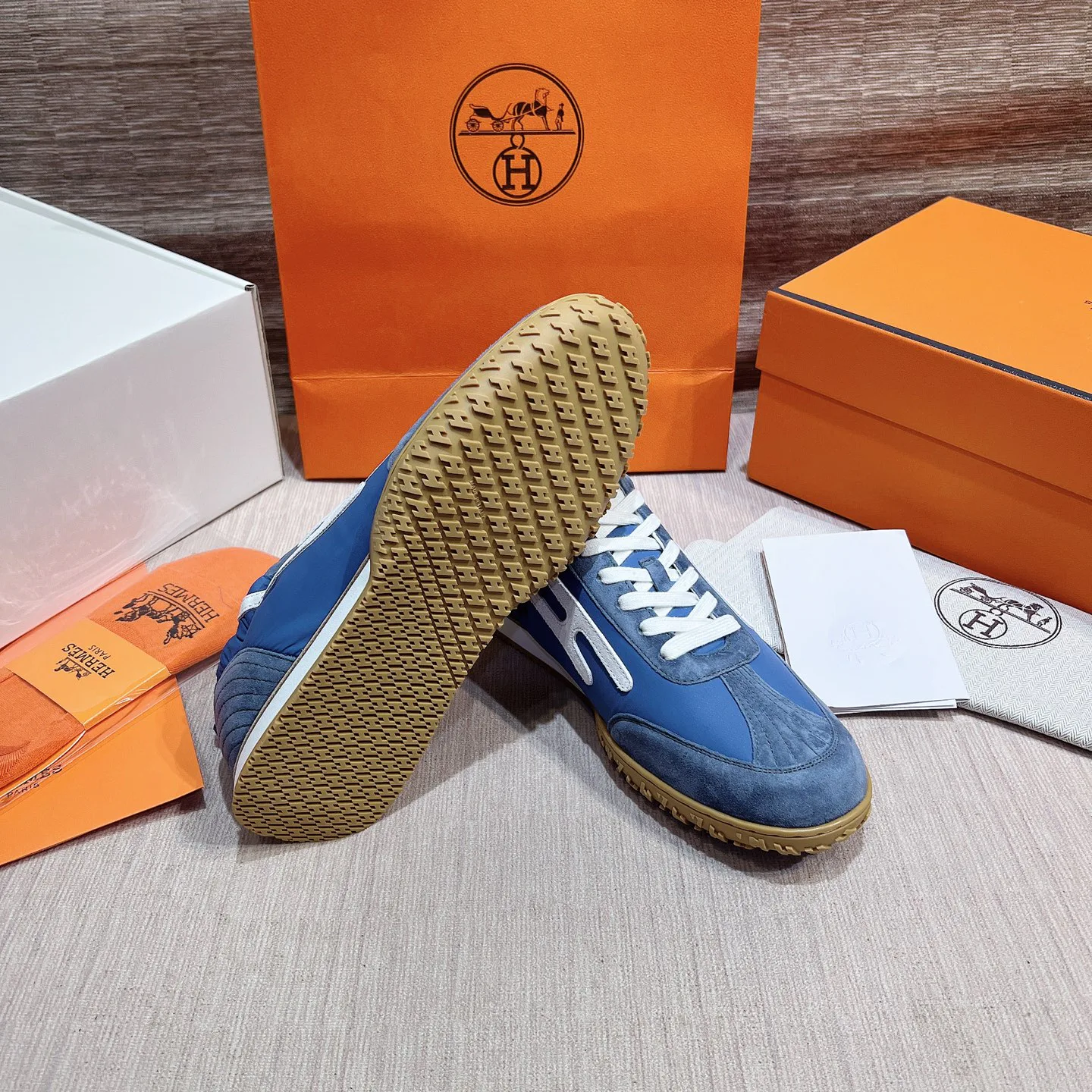 Women's Sneakers HERMES 17749544
