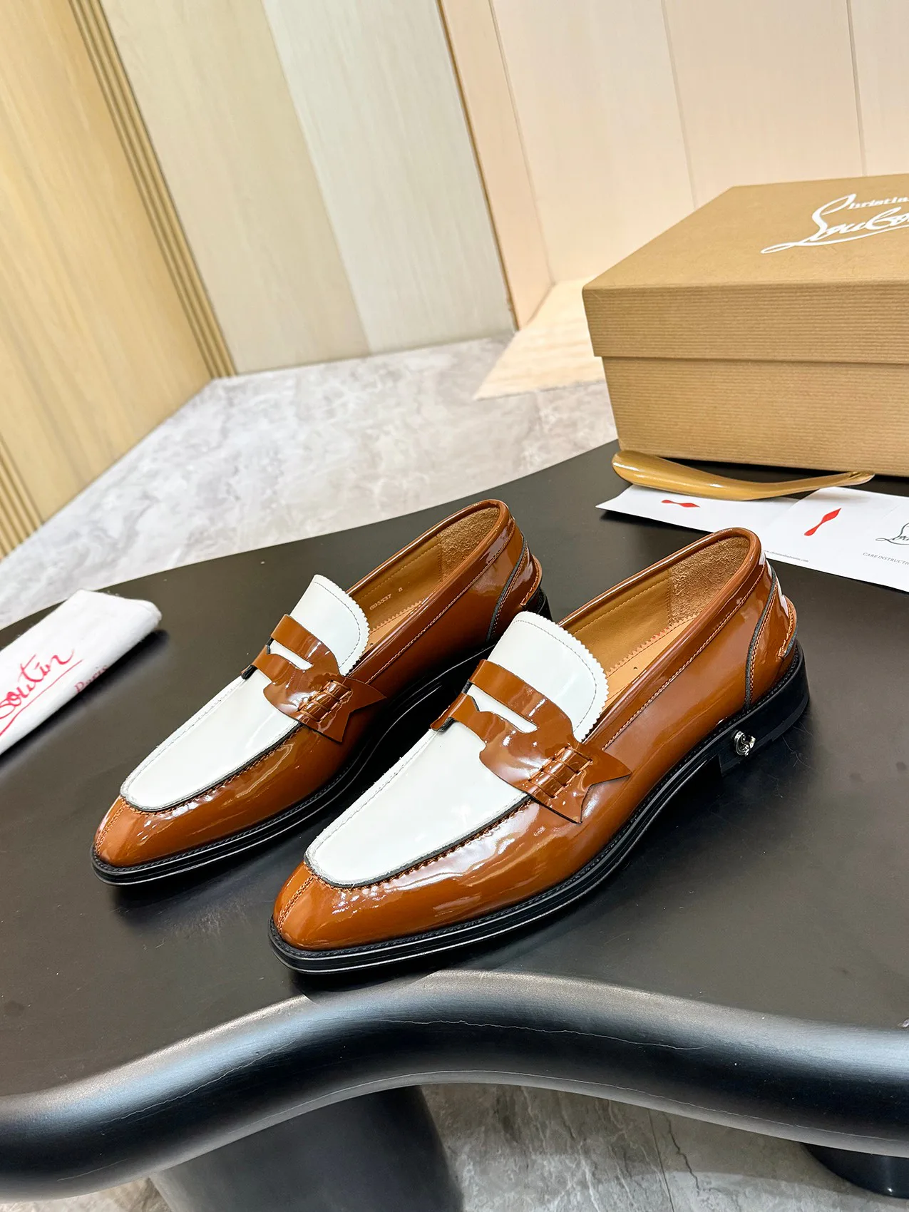Men's Loafers And Dress Shoes CHRISTIAN LOUBOUTIN 18117266