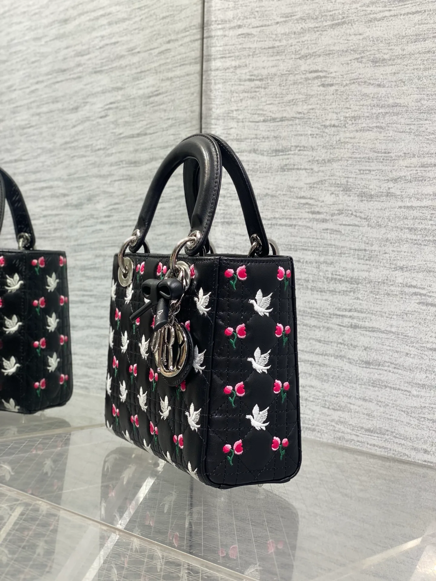 Women's Classic Handbags CHRISTIAN DIOR 17601334