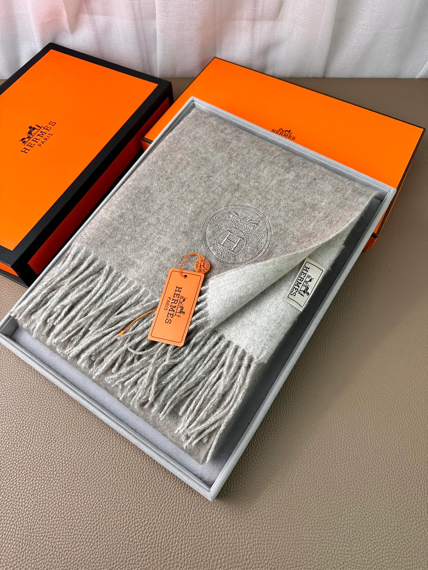 Scarves HERMES 18105098