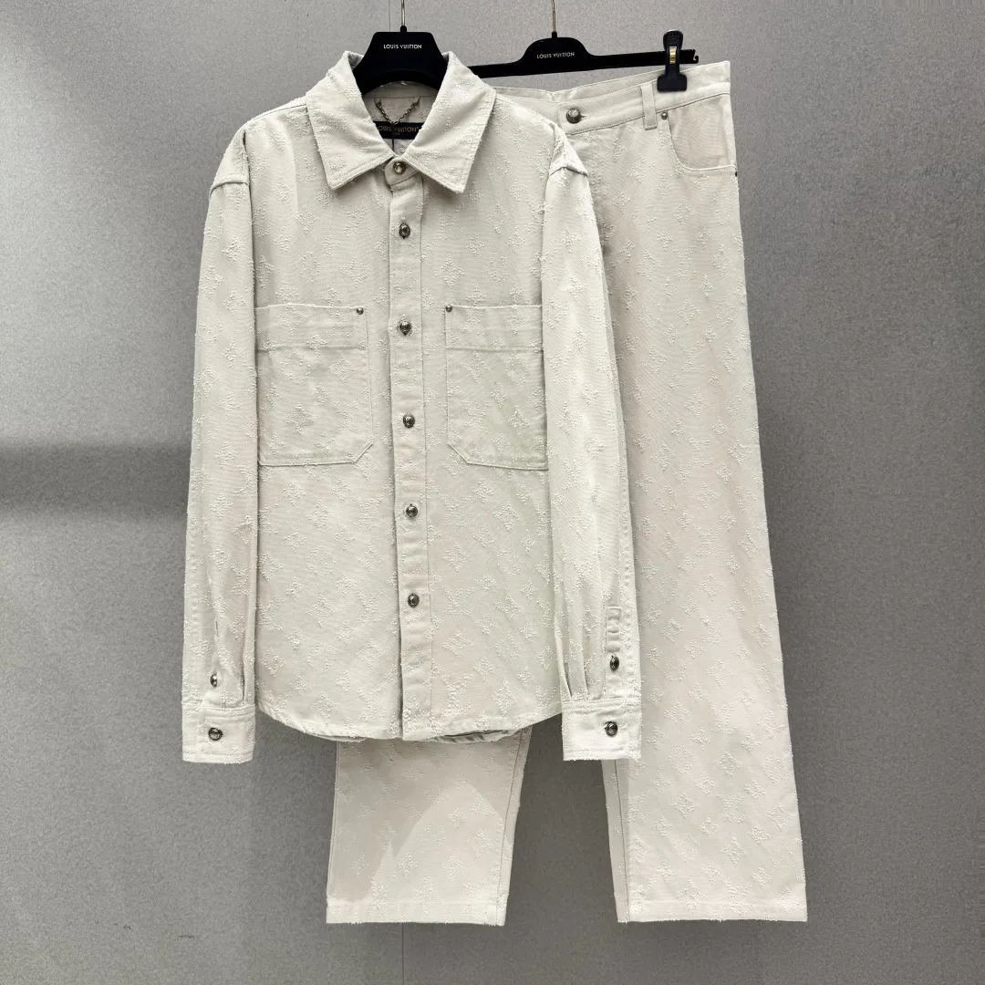 Men's Jackets And Down Jackets LOUIS VUITTON 18019874