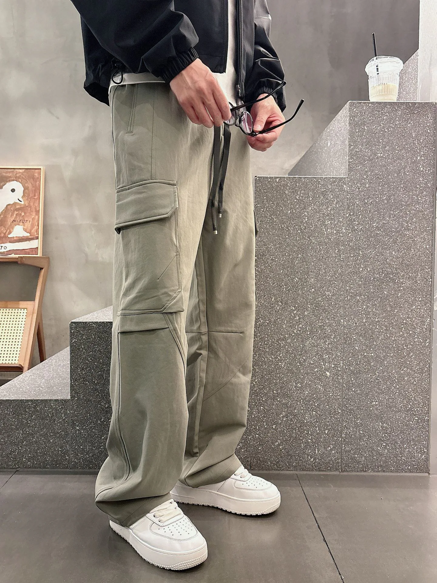 Men's Trousers BALENCIAGA 18340446