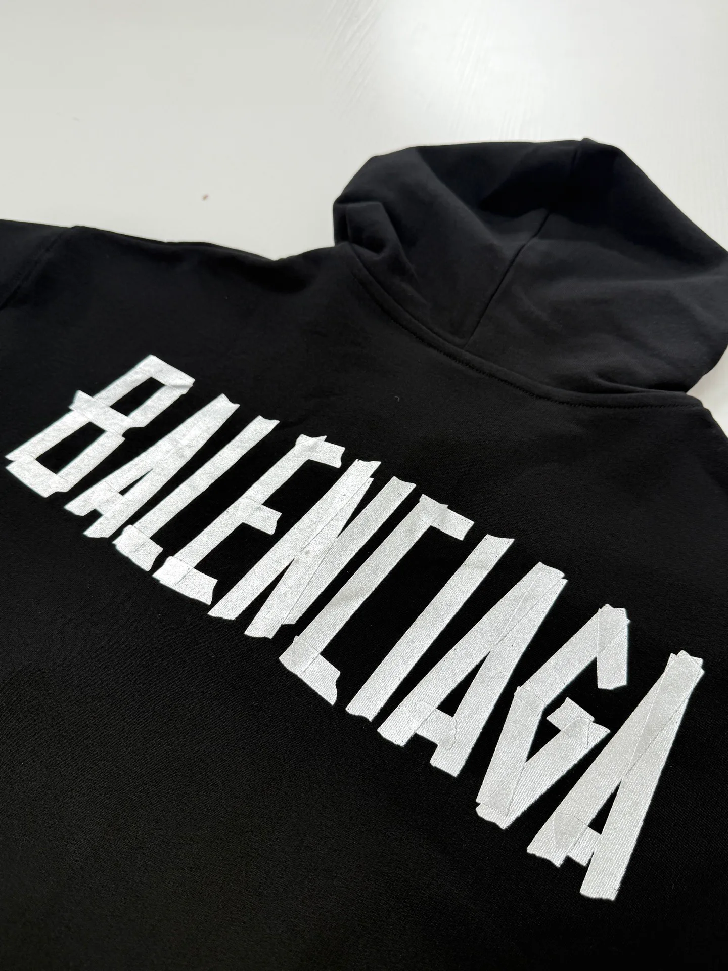 Men's Sweatshirts And Hoodies BALENCIAGA 18179103