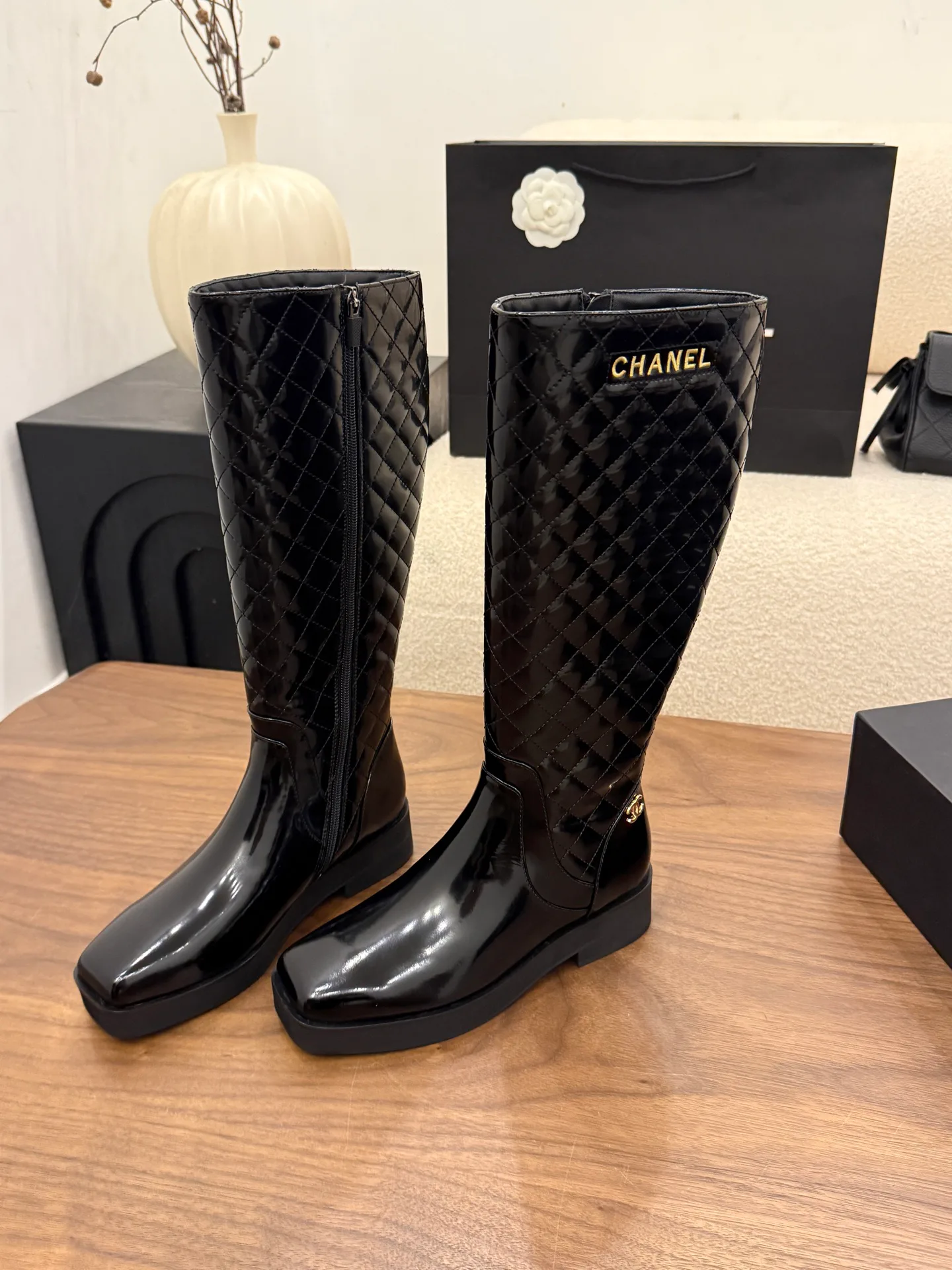 Women's Boots CHANEL 18092654