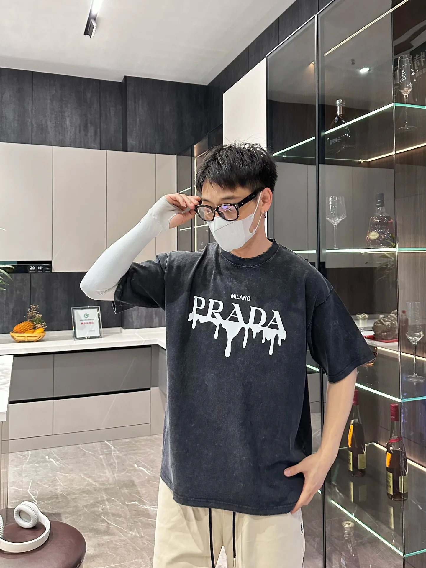 Men's T-Shirts PRADA 17037371