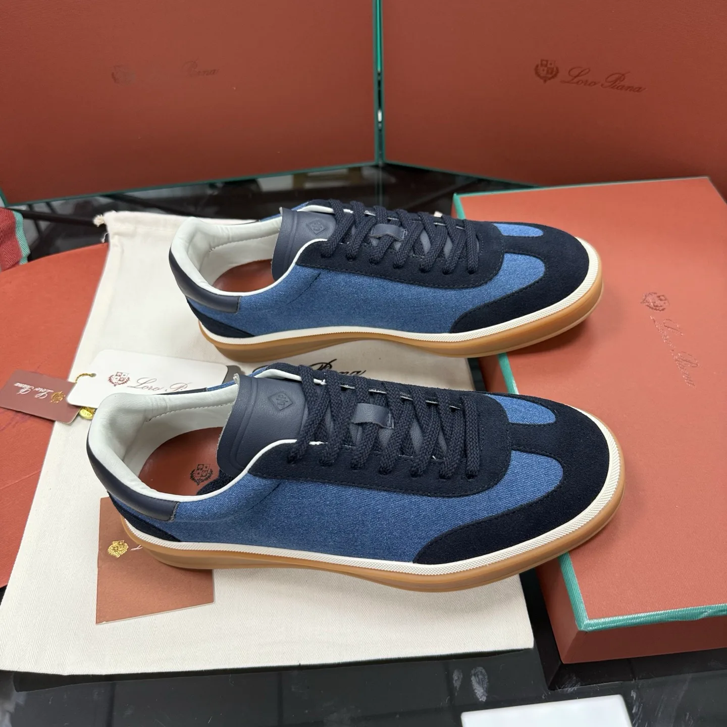 Women's Sneakers LORO PIANA 17955581
