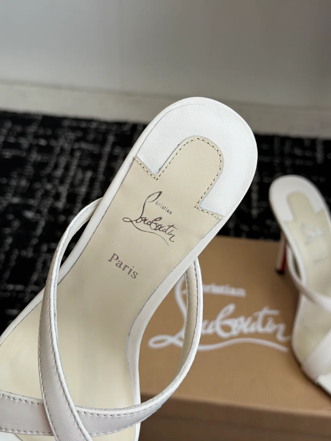 Women's Open-Toe Sandals CHRISTIAN LOUBOUTIN 17936546