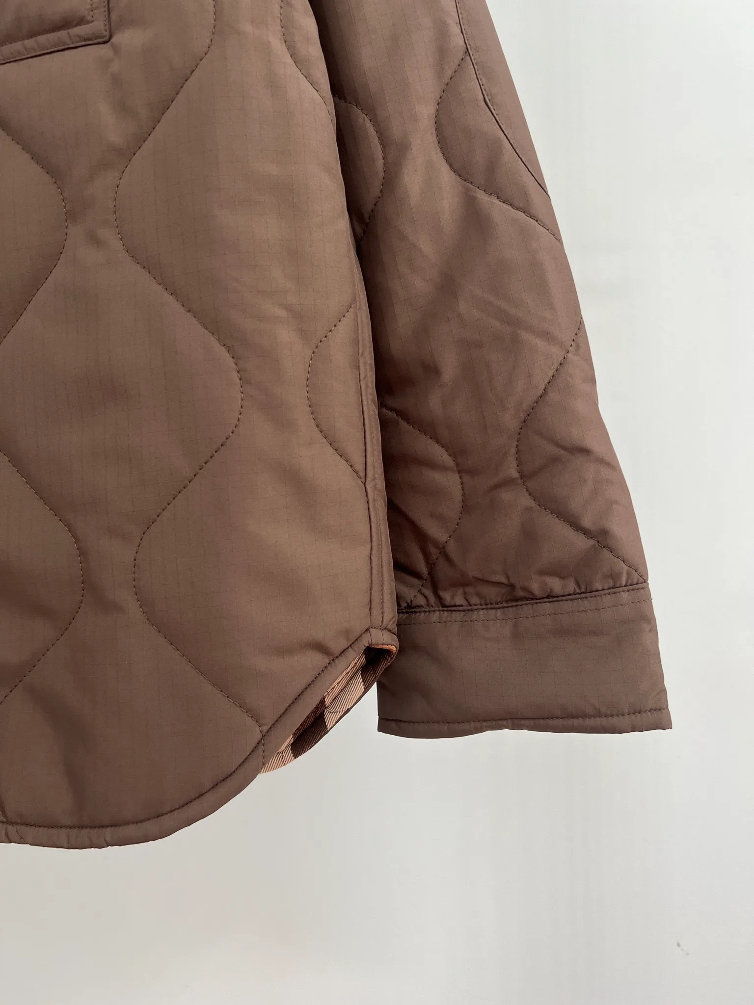 Women's Jackets And Down Jackets BURBERRY 18415739