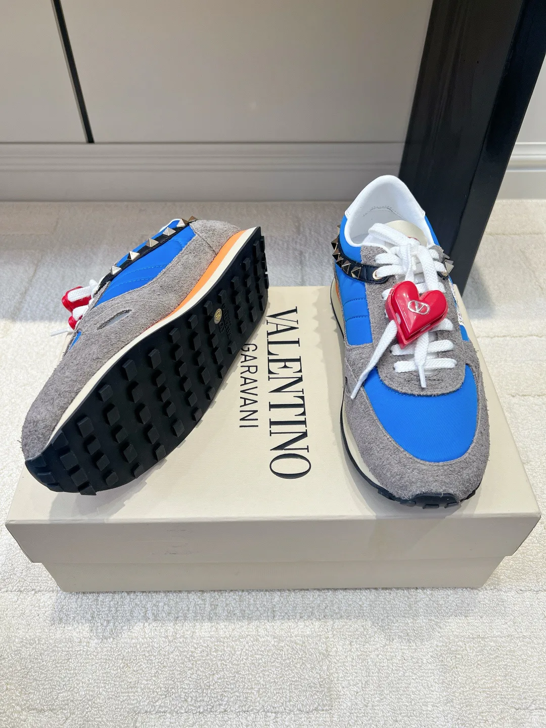 Women's Sneakers VALENTINO 18436566