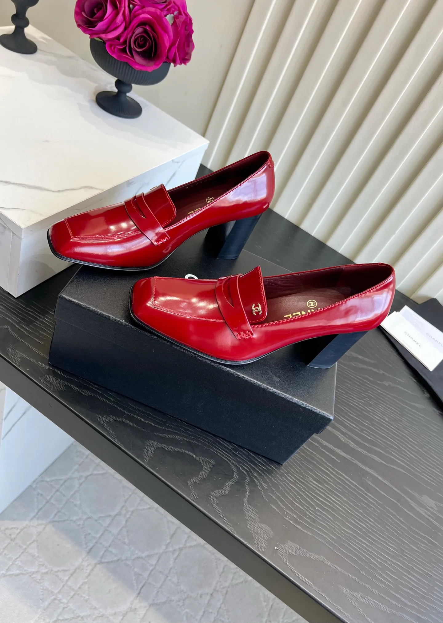 Women's Loafers And Moccasins CHANEL 18223042
