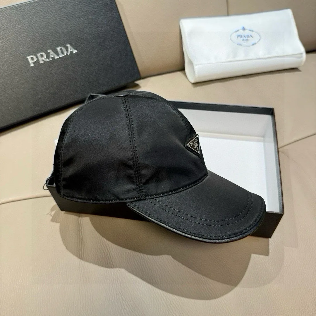 Hats PRADA 17224557