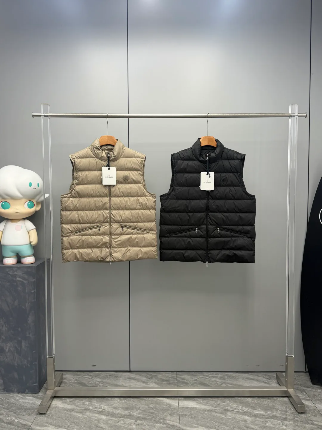 Men's Vests MONCLER 18330221