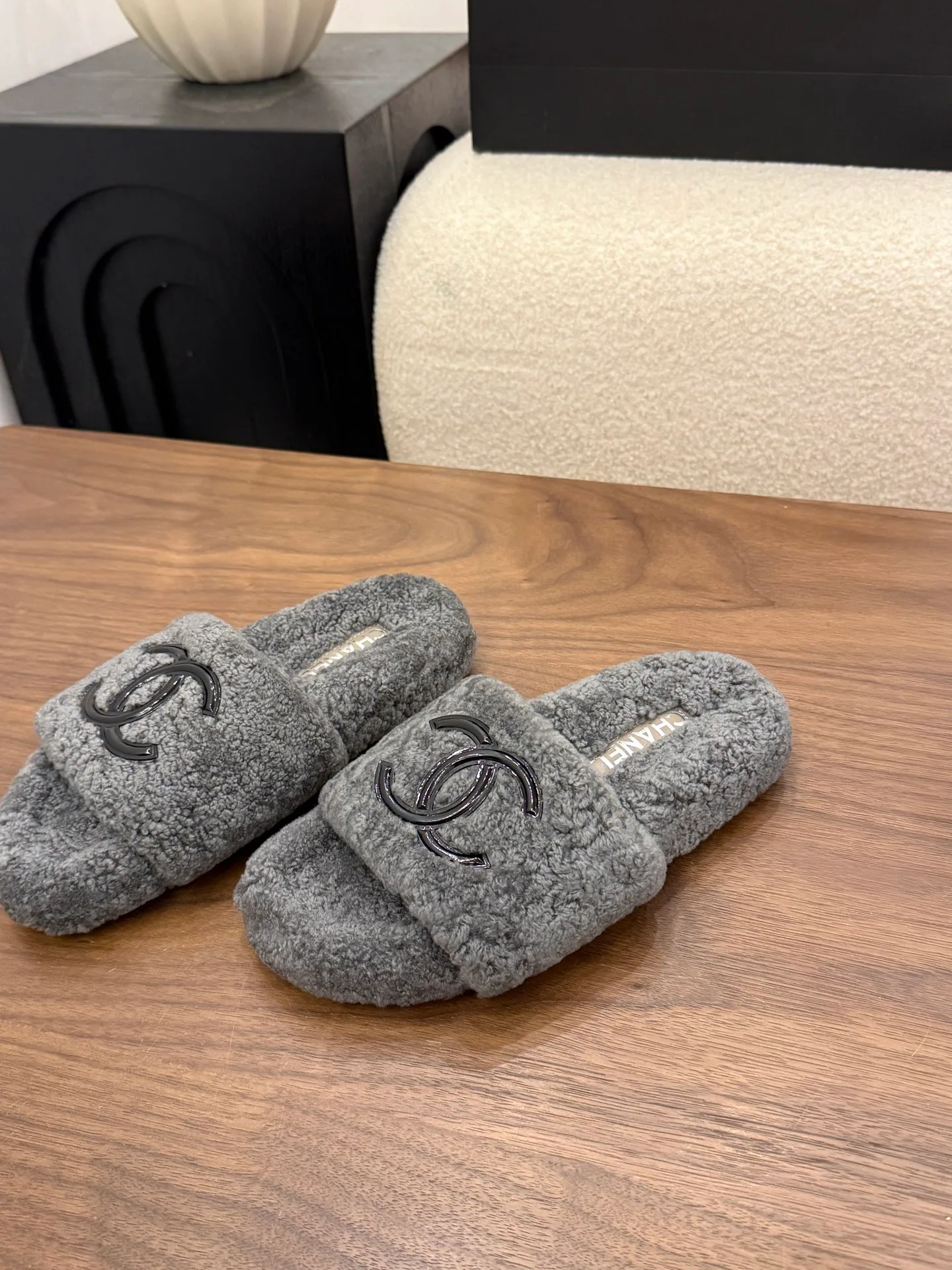 Women's Slippers CHANEL 18223669