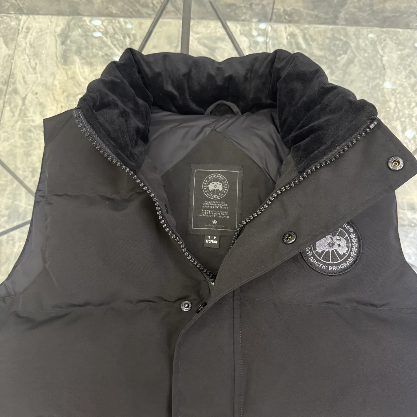 Women's Vests CANADA GOOSE 17949424