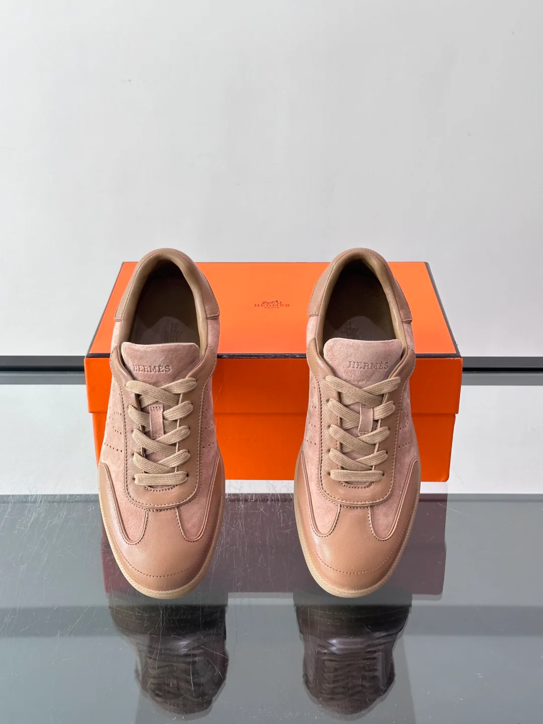 Women's Sneakers HERMES 18102686