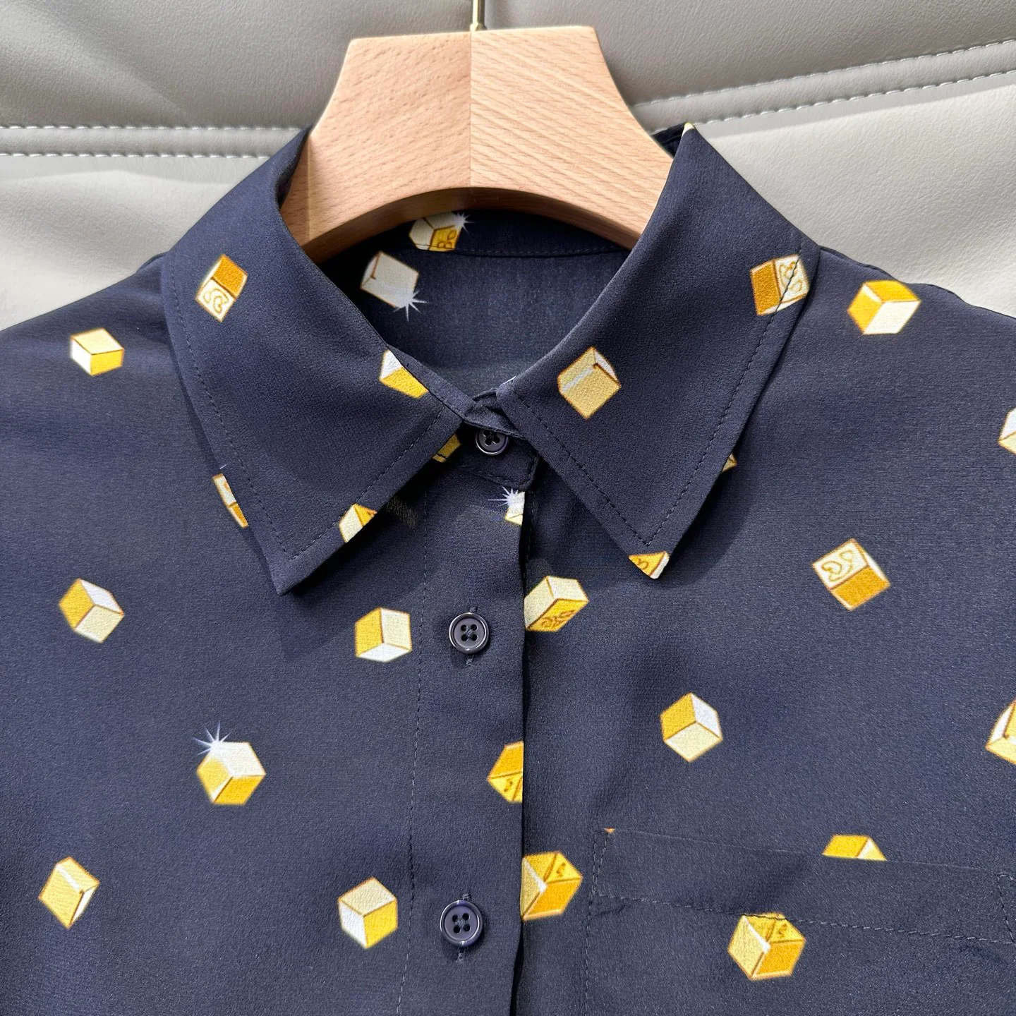Women's Shirts LOUIS VUITTON 18417141